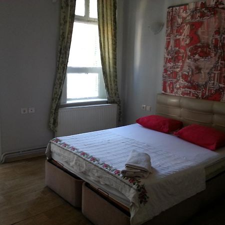 Laguna Otel Pansiyon İzmir Ngoại thất bức ảnh