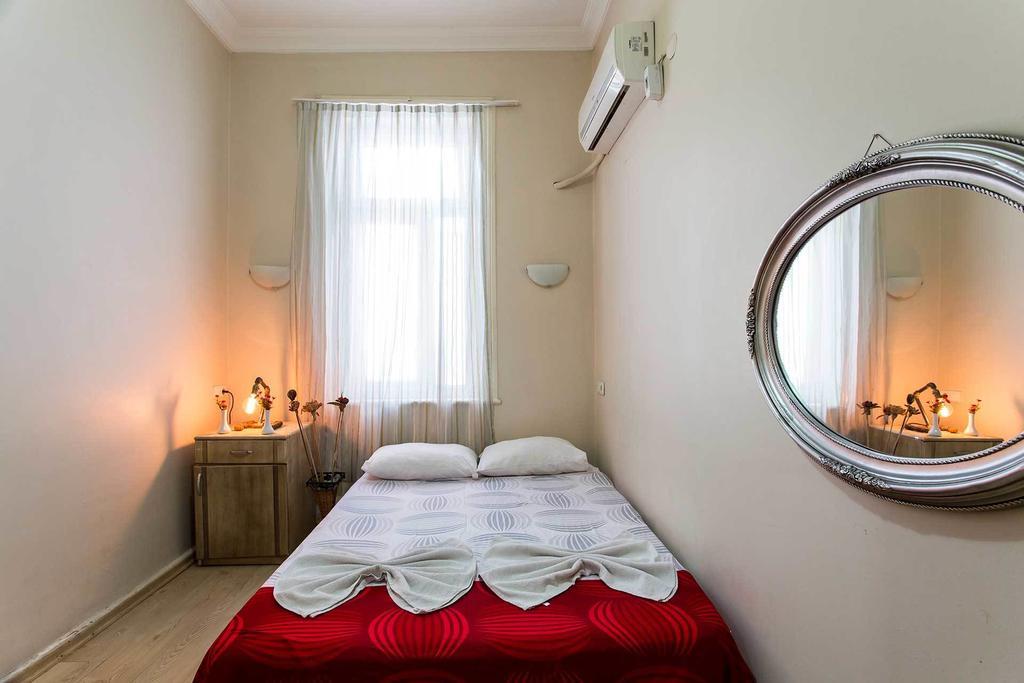 Laguna Otel Pansiyon İzmir Ngoại thất bức ảnh